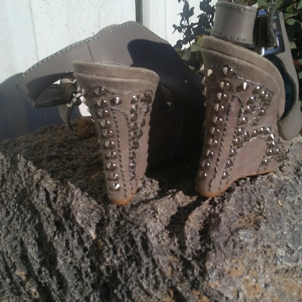 Wedges - Picture 2 of 3